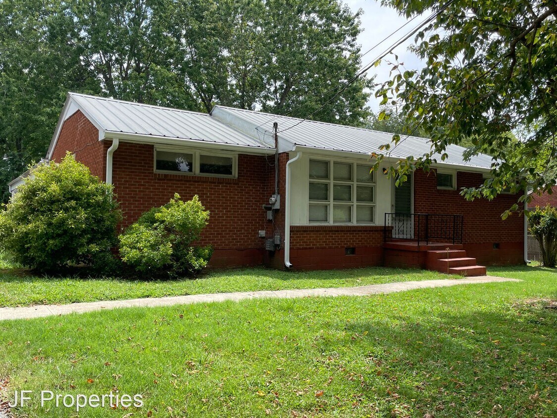 Primary Photo - 3 br, 1 bath House - 1007 Brookfield Dr