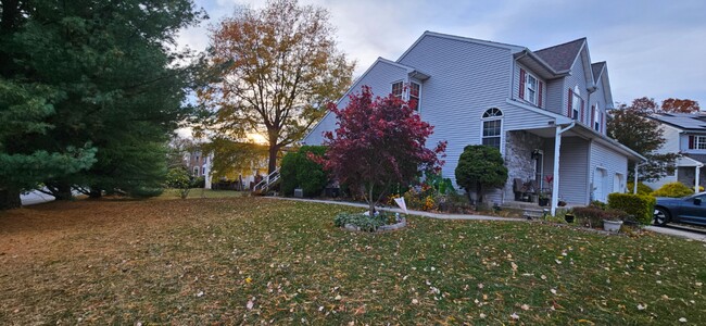 Building Photo - 34 Degas Cir