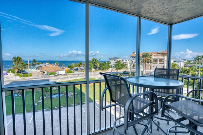 Foto del edificio - 5900 Bonita Beach Rd SW