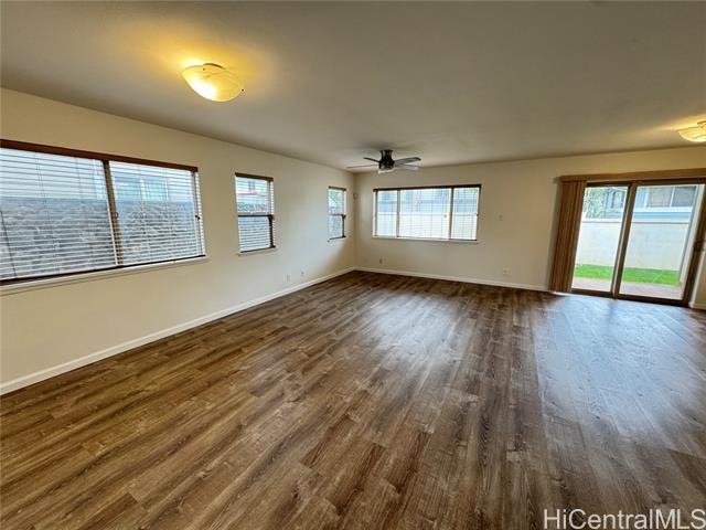 Building Photo - 95-1027-1027 Moohele St