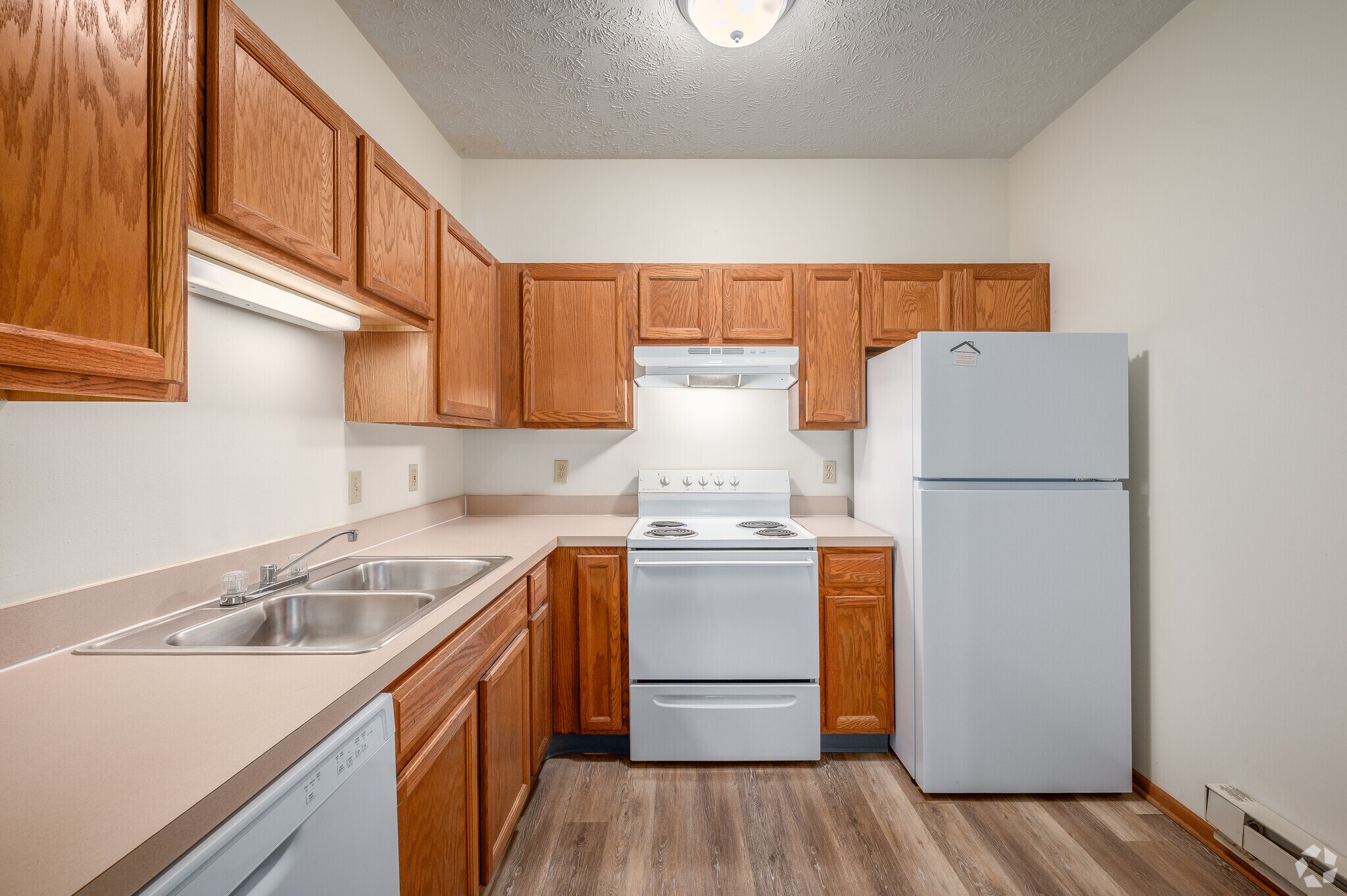 Walden Apartments – photo 2