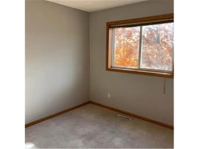 Foto del edificio - 515 1st St N