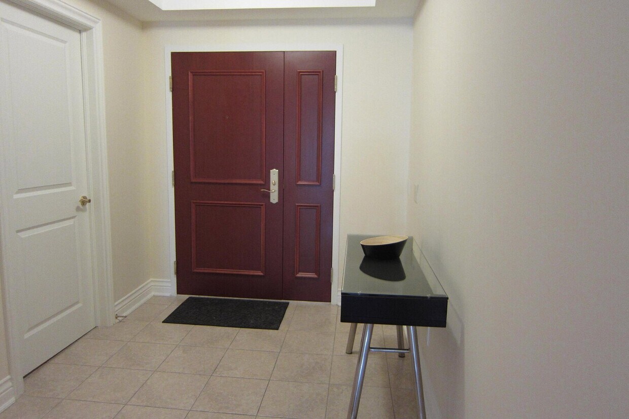 1200 Blvd. De Maisonneuve Ouest Unit 8E, Montréal, QC H3A 0A2 Condo