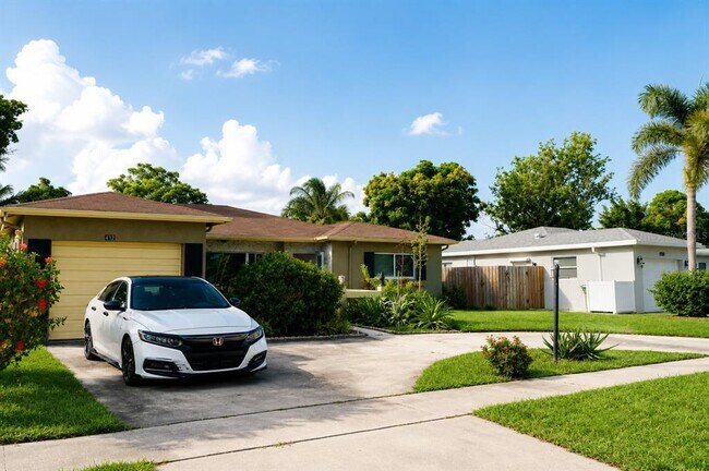 Foto del edificio - 5160 SW 8th St