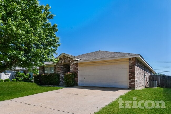 Building Photo - 3032 Cesareo Dr