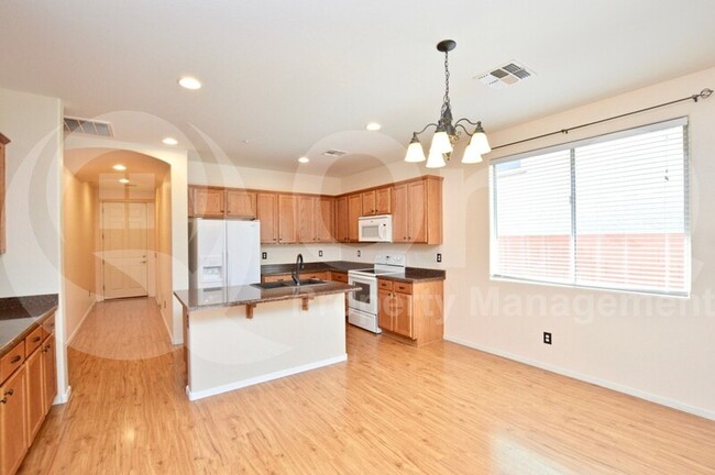 Building Photo - 7058 W Lone Tree Trail