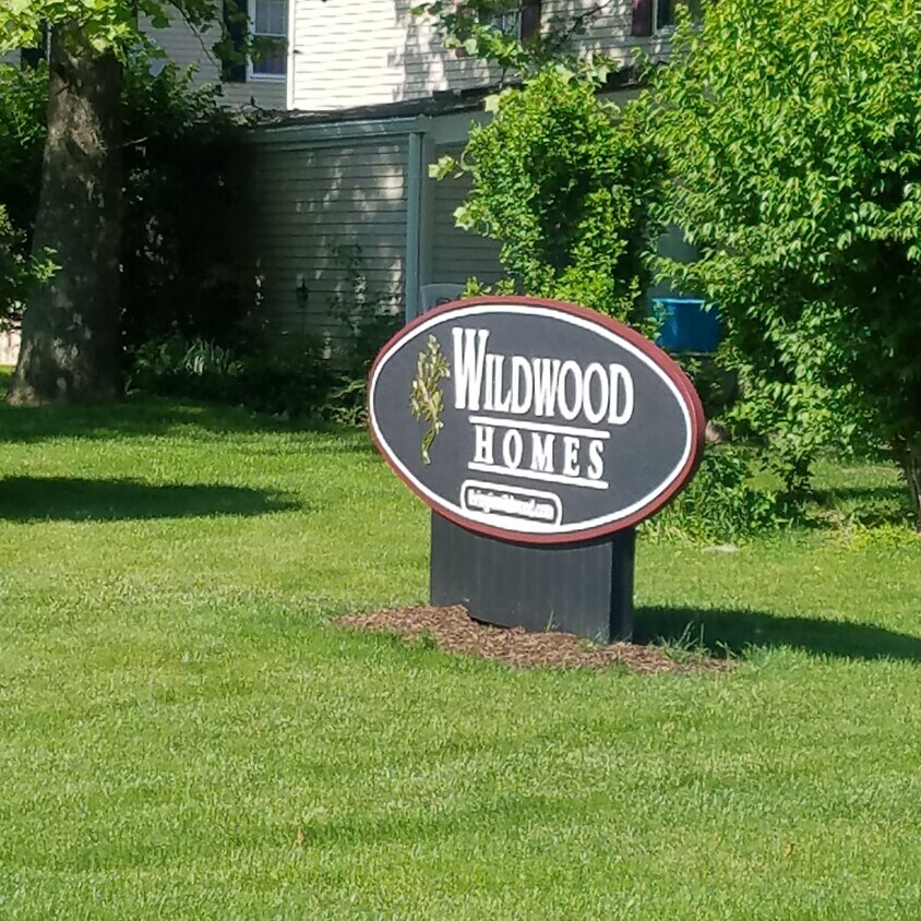 Primary Photo - 4857 Oakwood Trl