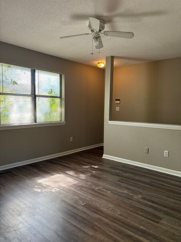 420-422 Sioux Trail - 420-422 Sioux Trail