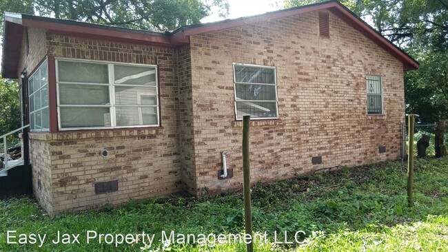Building Photo - 2 br, 1 bath House - 2326 McQuade St.
