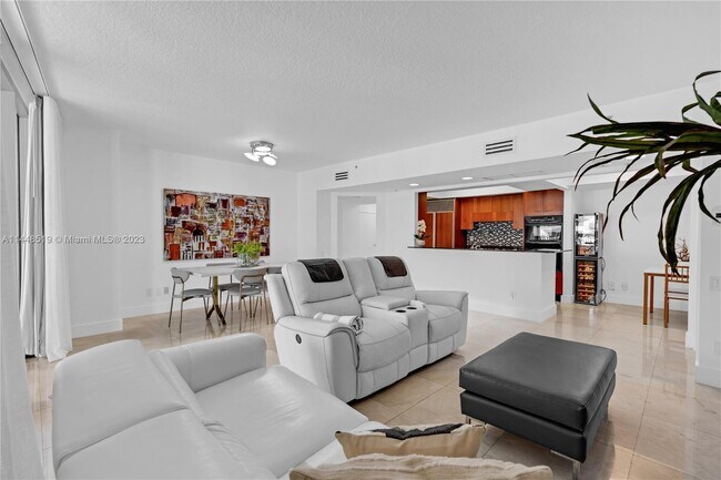 Foto del edificio - 1500 Ocean Dr