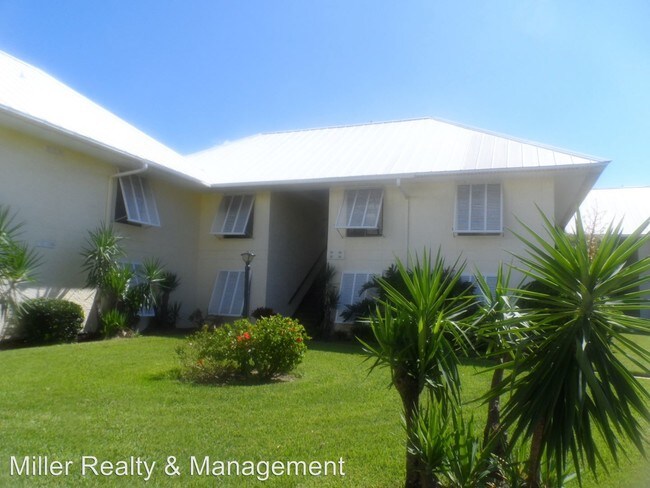 Building Photo - 7310 Sunshine Skyway Ln S
