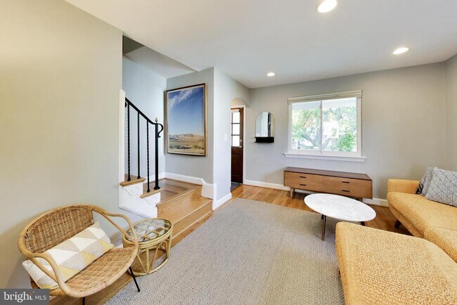 Building Photo - 130 Wesmond Dr