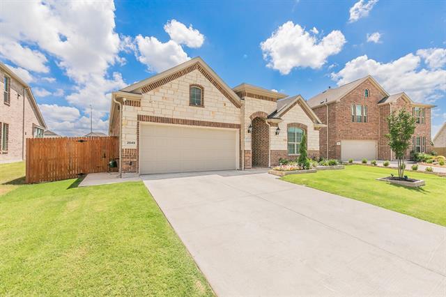 Foto del edificio - 2549 Birchcrest Dr