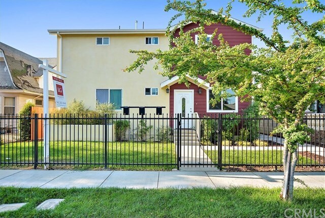 Primary Photo - 1327 W 37th Pl