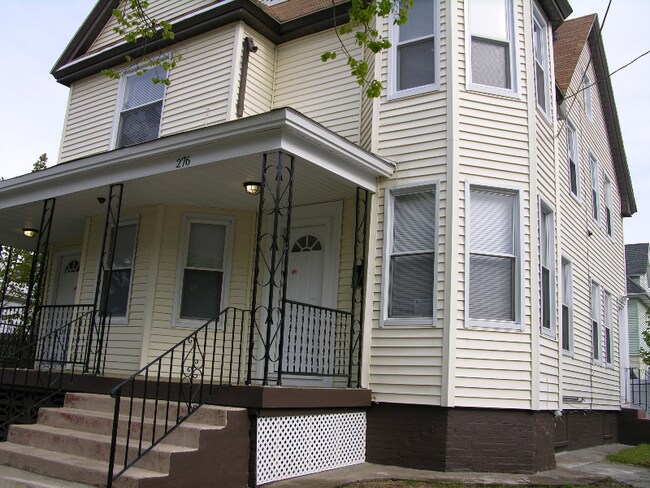Building Photo - 274 Vermont Ave