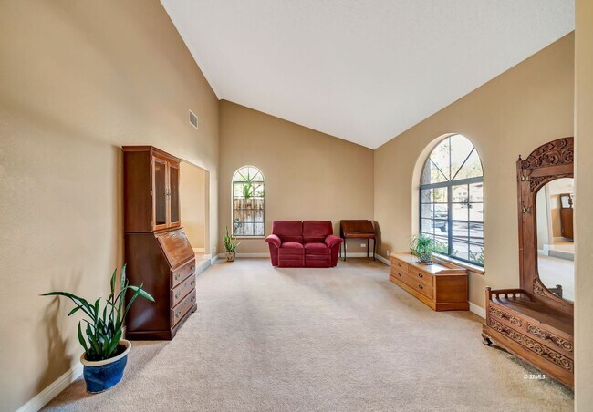 Foto del edificio - Beautiful 4 bed, 3 bath home in College He...