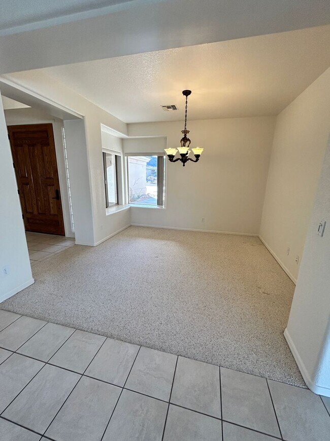 Building Photo - Beautiful Unfurnished Home!