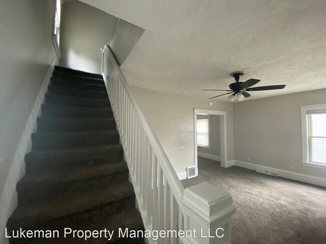 Building Photo - 5 br, 1.5 bath House - 1832 S Burdick St