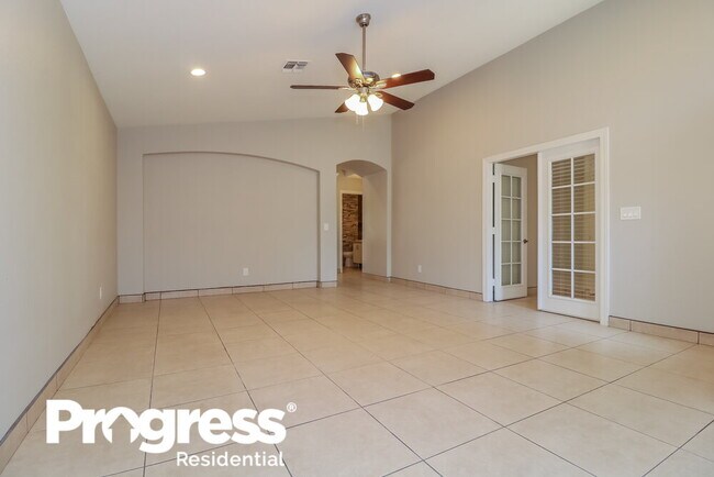 Foto del edificio - 1616 S 82nd Dr