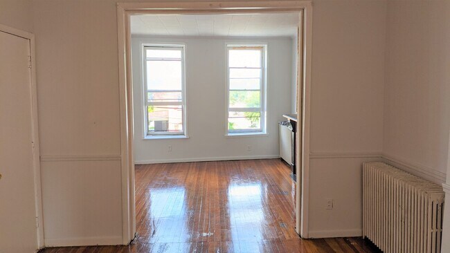 Foto del edificio - 892 River St, troy