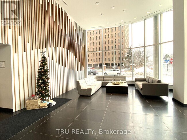 Building Photo - 805 Carling Ave