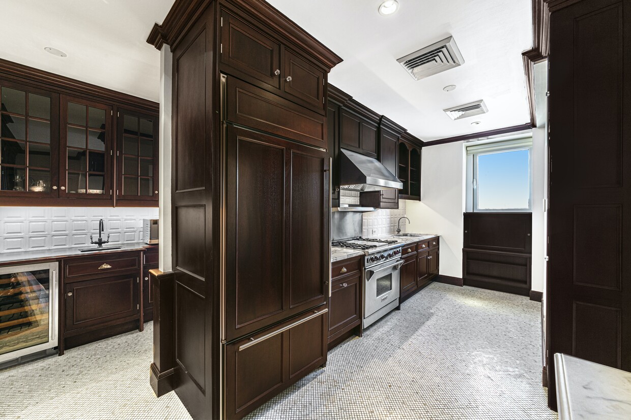 Primary Photo - PRISTINE AND SUN-FILLED HOME