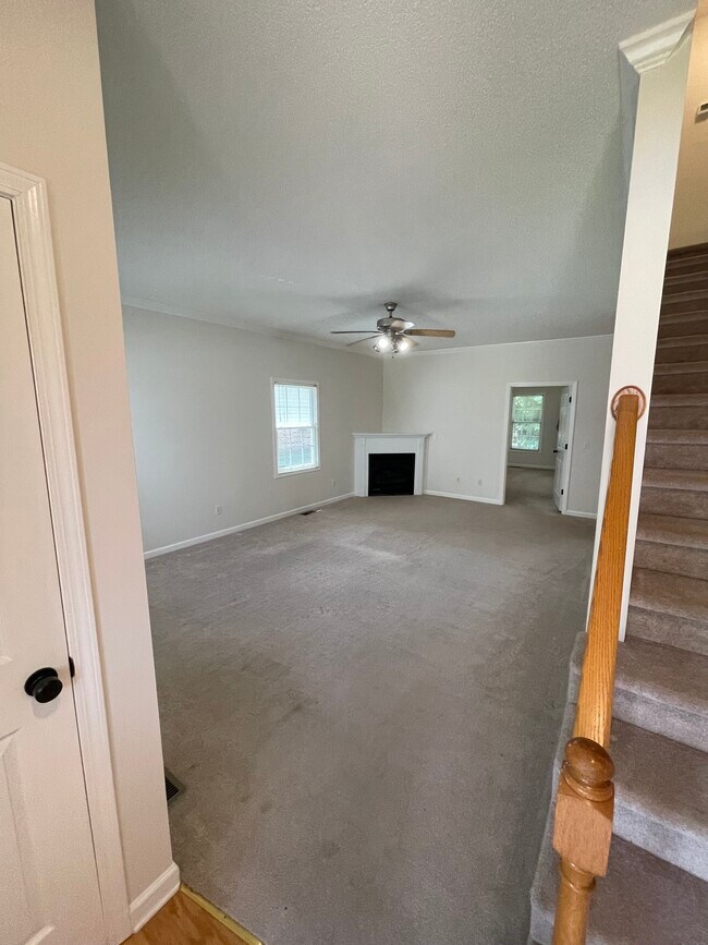 Foto del edificio - 14 Cherokee Ridge Ct