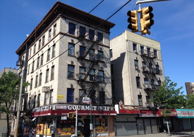 Building Photo - 2095 Mohegan Ave