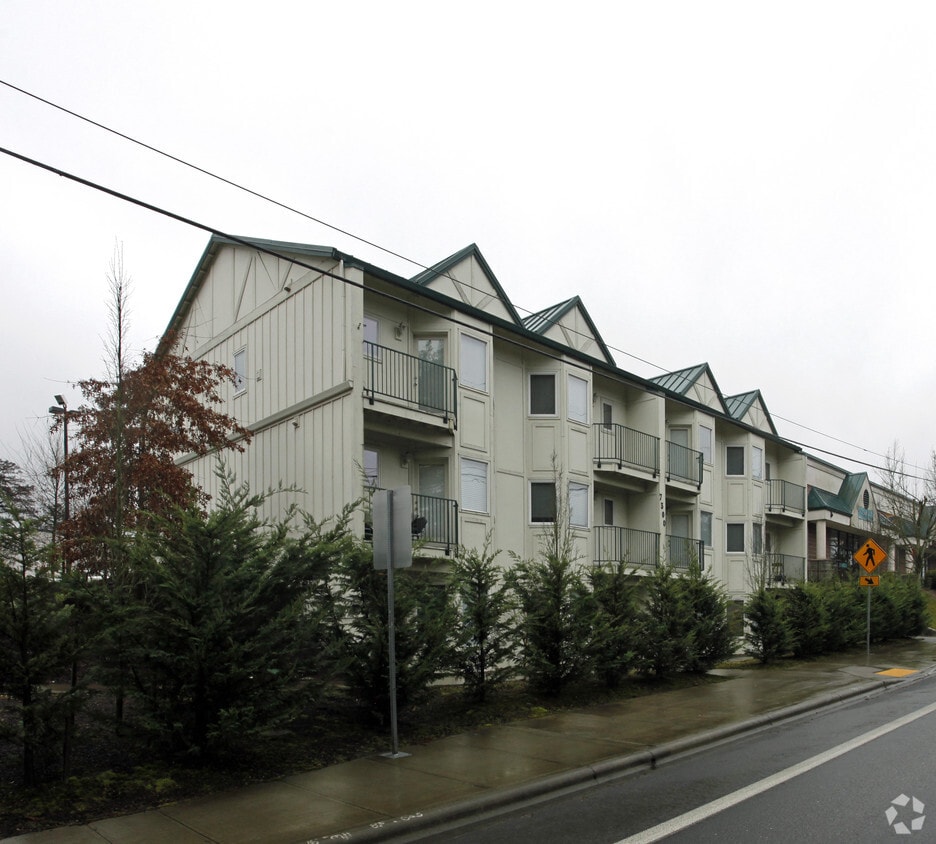 Primary Photo - 7300 SW Oleson Rd