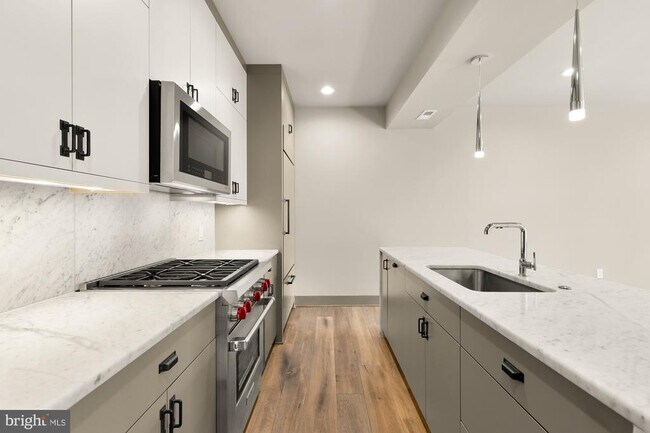 Foto del edificio - 3220 Grace St NW