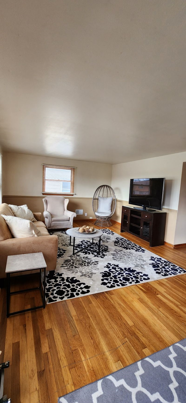 Living Room - 4324 N 91st St