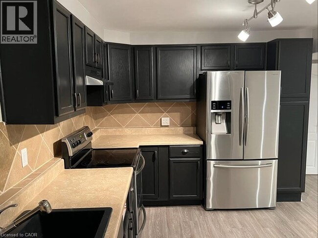 Building Photo - 205 Dorchester Dr