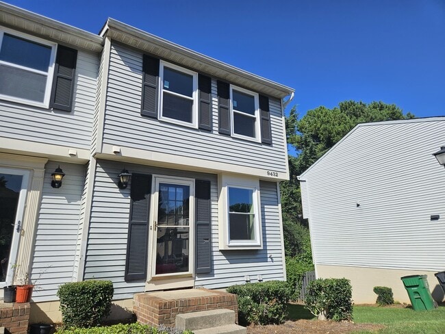 Photo - 9432 Lexington Cir House