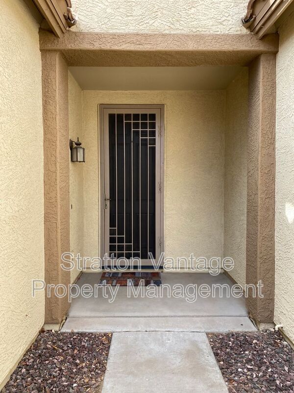 Building Photo - 2141 W San Tan Hills Dr