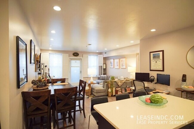 Building Photo - 440 Rhode Island Ave NW