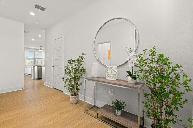 Foto del edificio - 14332 Island Cove Terrace