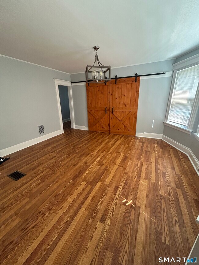 Building Photo - 273 Judson Pl