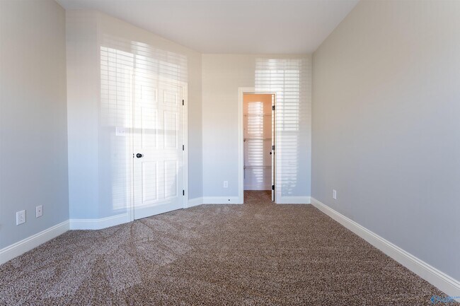 Foto del edificio - 525 W Mossyleaf Dr SW