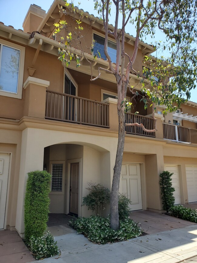Building Photo - 2676 Dietrich Dr