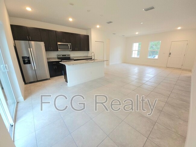 Building Photo - 10616 N Didiscus Dr