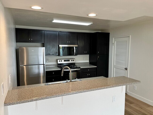 Foto del edificio - Ocean Beach remodeled 3 bedroom 2.5 bath T...