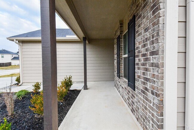 Building Photo - 1321 Clear Cedar Ct