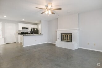 Building Photo - 705 28th St