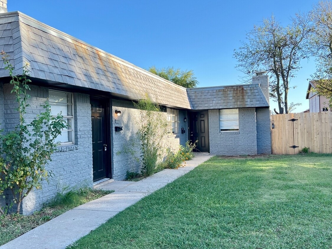 Foto principal - 918 Delmar Cir