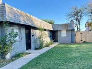 Building Photo - 918 Delmar Cir