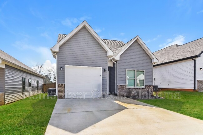 Building Photo - 168 Park Dr N