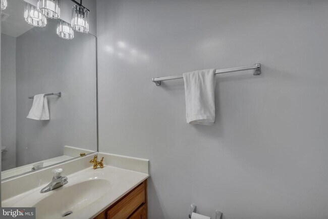Foto del edificio - 7008 Wytheville Cir