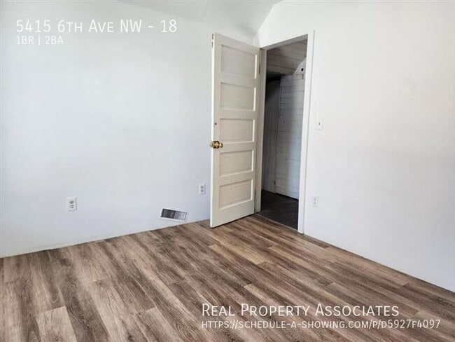 Foto del edificio - 5415 6th Ave NW