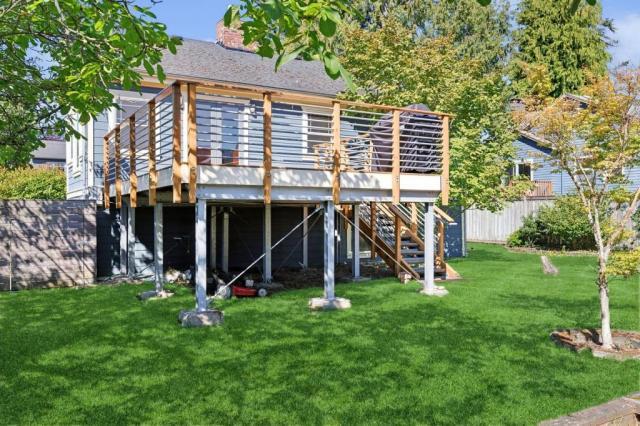 Building Photo - 3 bedroom in Seattle WA 98103