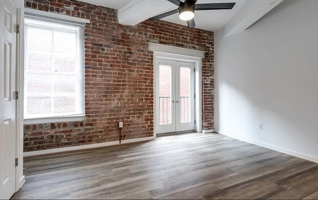 Foto del edificio - 1401-1411 E Cary Street